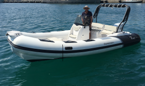 LOCATION DE BATEAU SEMI RIGIDE