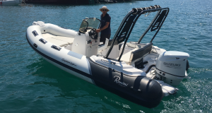 LOCATION DE BATEAU SEMI RIGIDE