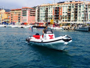 LOCATION DE BATEAUX SEMI RIGIDE