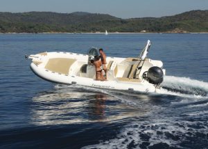 Location bateau semi rigide