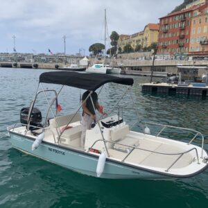 Location bateau Boston Whaler