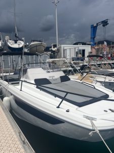 Beneteau flyer 8 - Yamaha 300 cv